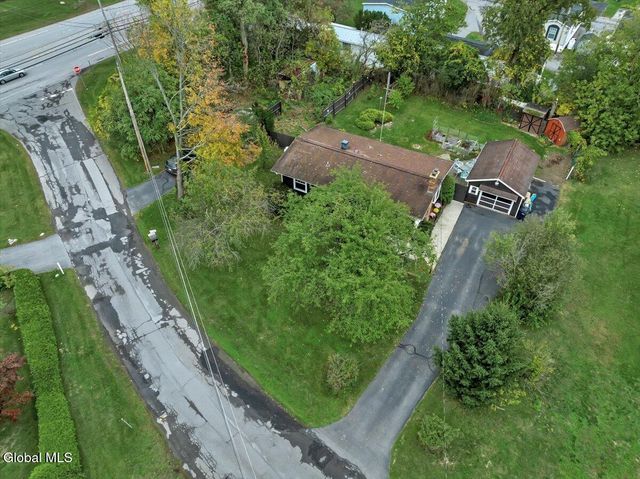 3 Alflo Circle, Glenville, NY 12302