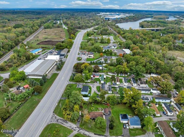 3 Alflo Circle, Glenville, NY 12302