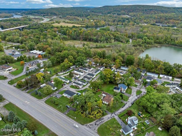 3 Alflo Circle, Glenville, NY 12302