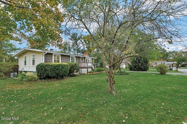 3 Alflo Circle, Glenville, NY 12302