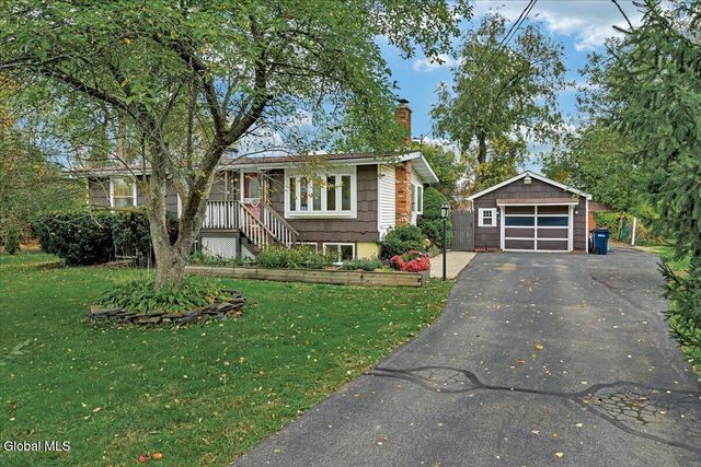 3 Alflo Circle, Glenville, NY 12302