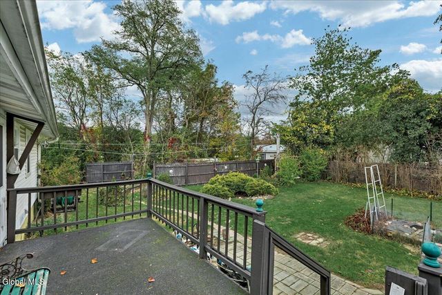 3 Alflo Circle, Glenville, NY 12302