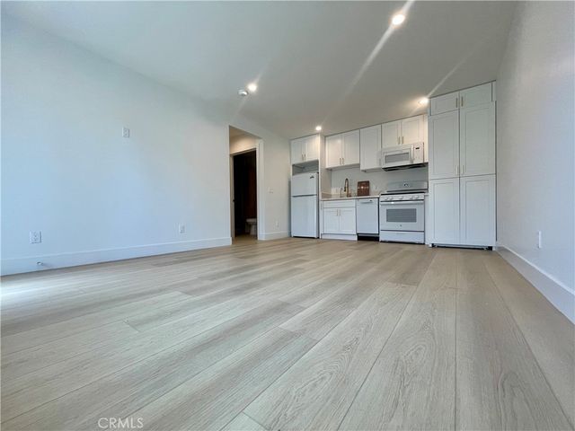 7328 Mclaren, West Hills, CA 91307
