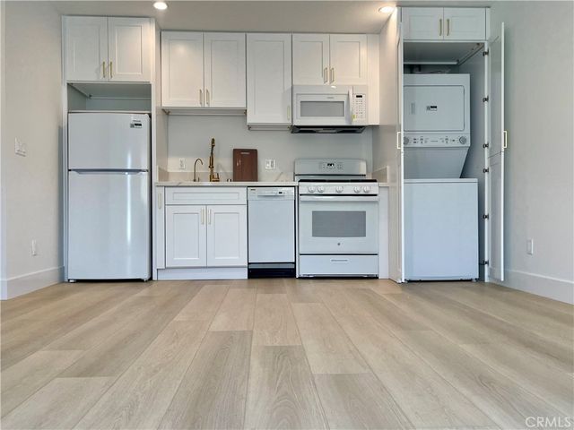 7328 Mclaren, West Hills, CA 91307