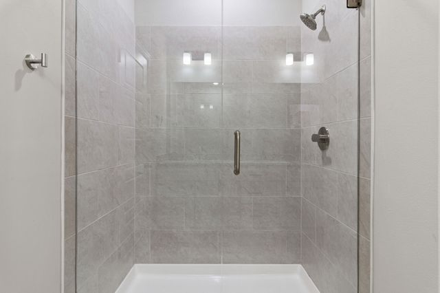 212 Lead Creek Drive, Fort Worth, TX 76131