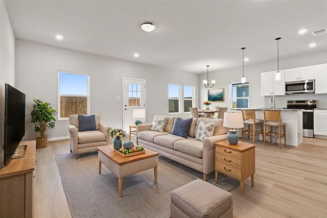 212 Lead Creek Drive, Fort Worth, TX 76131