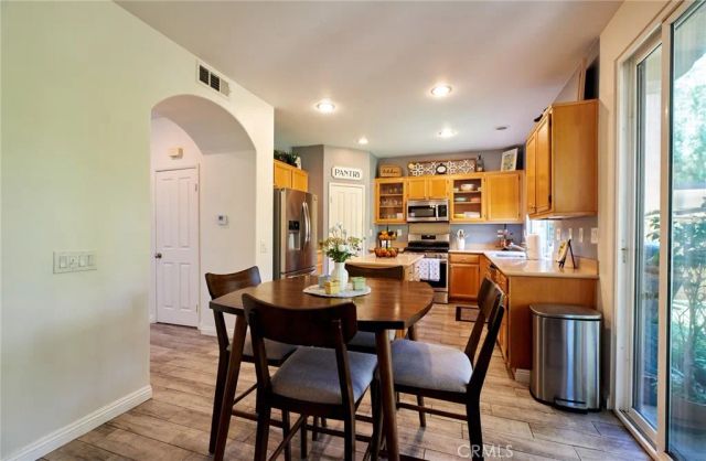 107 Fernpine, Pomona, CA 91767