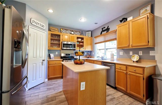107 Fernpine, Pomona, CA 91767