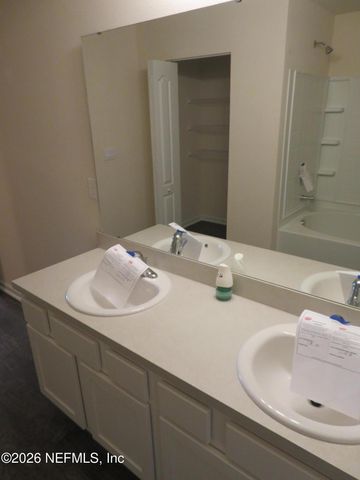 2678 OAK STREAM Drive, Green Cove Springs, FL 32043