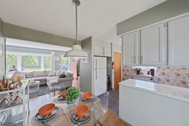 49 Parkway, Little Falls Twp., NJ 07424