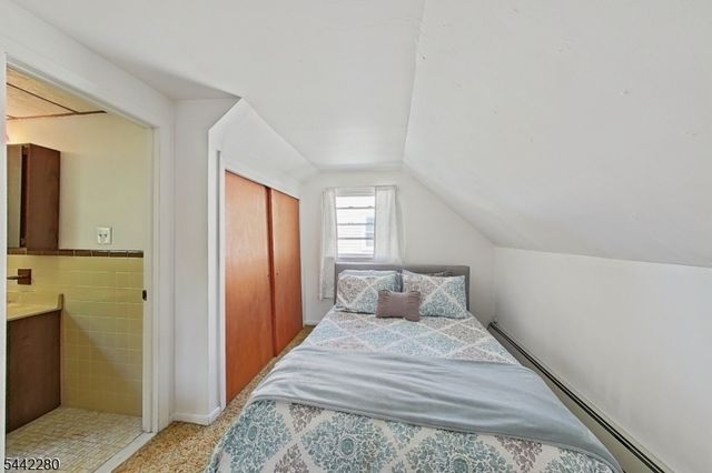 49 Parkway, Little Falls Twp., NJ 07424