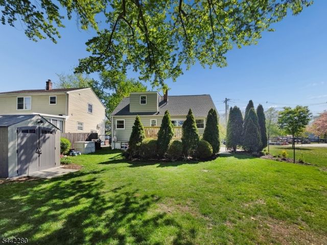 49 Parkway, Little Falls Twp., NJ 07424