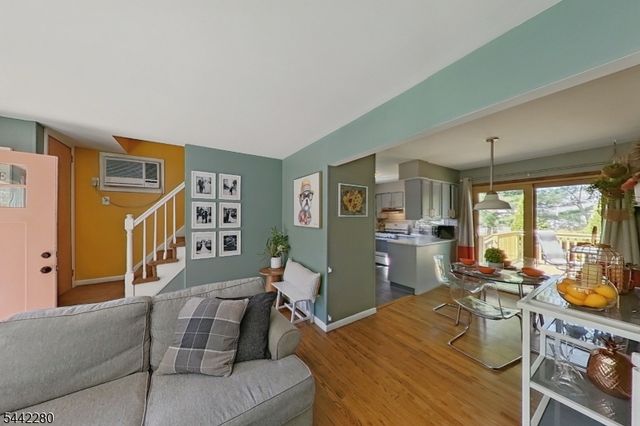 49 Parkway, Little Falls Twp., NJ 07424