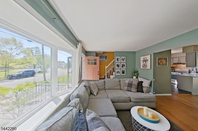 49 Parkway, Little Falls Twp., NJ 07424