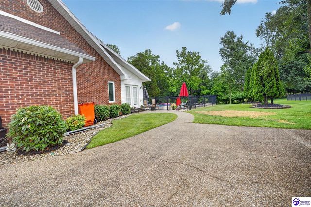 125 Doris Court, Elizabethtown, KY 42701