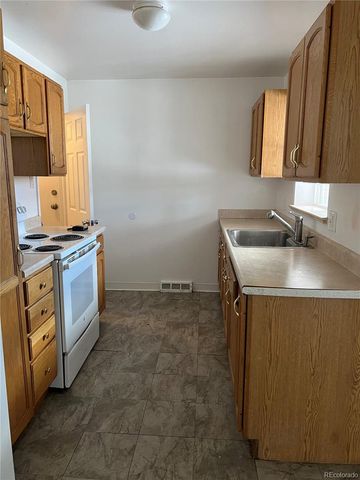 1581 S Ames Street, Lakewood, CO 80232