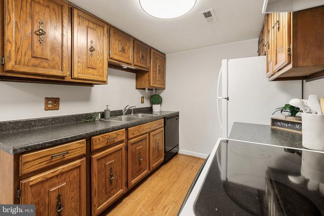 5277 MILES CT, Woodbridge, VA 22193