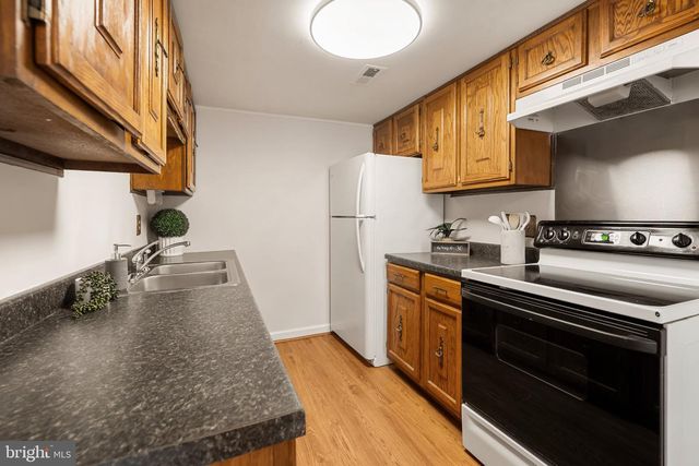 5277 MILES CT, Woodbridge, VA 22193