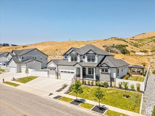 826 W AUTUMN HILLS BLVD, Lehi, UT 84043