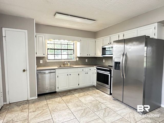 1109 McNeil Avenue, Mobile, AL 36609