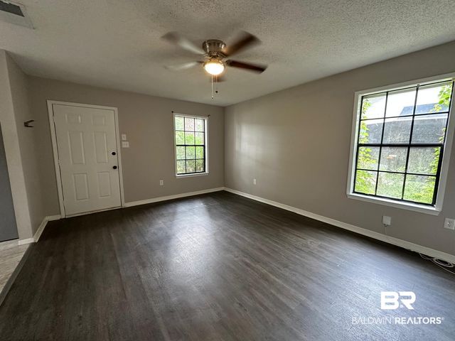 1109 McNeil Avenue, Mobile, AL 36609