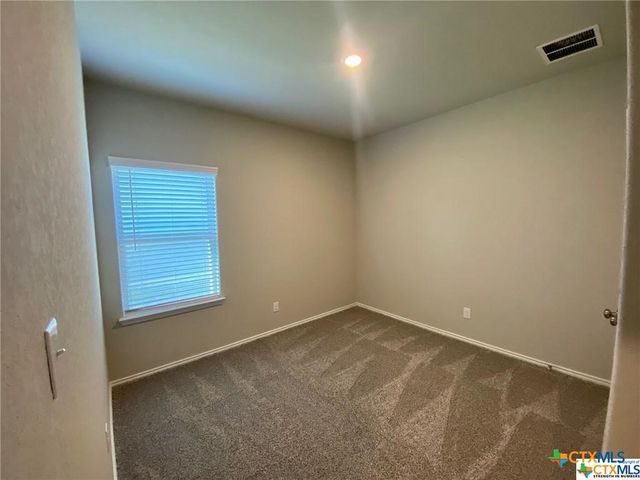 2445 Ayers Dr., Seguin, TX 78155