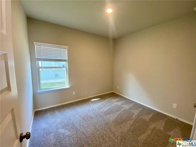 2445 Ayers Dr., Seguin, TX 78155