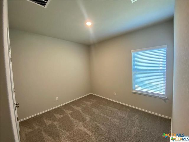 2445 Ayers Dr., Seguin, TX 78155