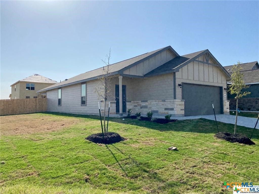 2445 Ayers Dr., Seguin, TX 78155