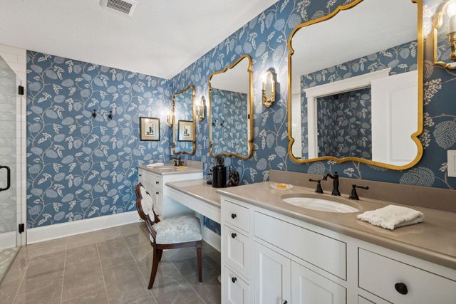 5541 Conifer Trail, Minnetonka, MN 55345