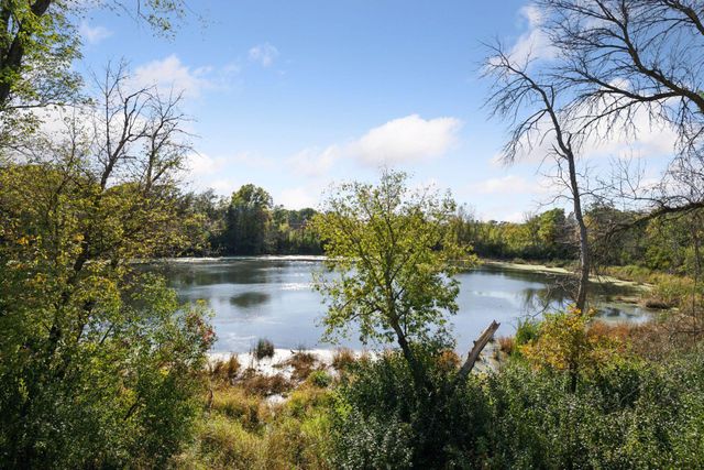 5541 Conifer Trail, Minnetonka, MN 55345