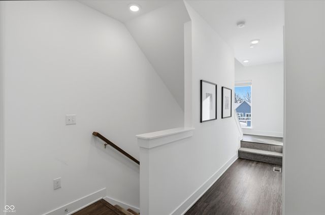 737 Switchyard Place, Indianapolis, IN 46202