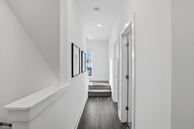 737 Switchyard Place, Indianapolis, IN 46202