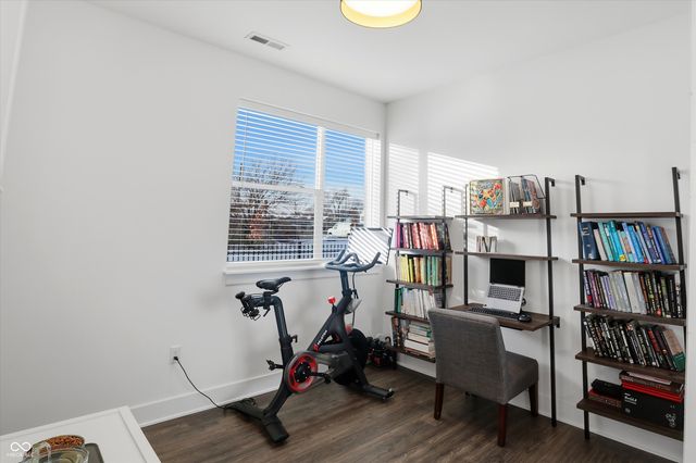 737 Switchyard Place, Indianapolis, IN 46202