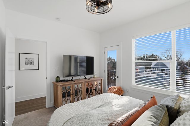 737 Switchyard Place, Indianapolis, IN 46202