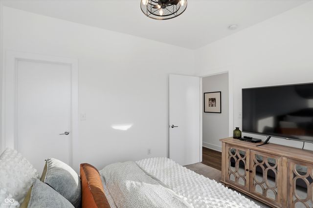 737 Switchyard Place, Indianapolis, IN 46202