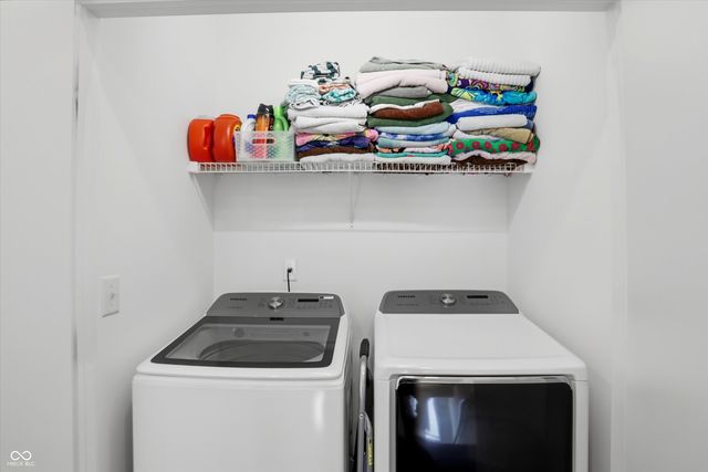 737 Switchyard Place, Indianapolis, IN 46202