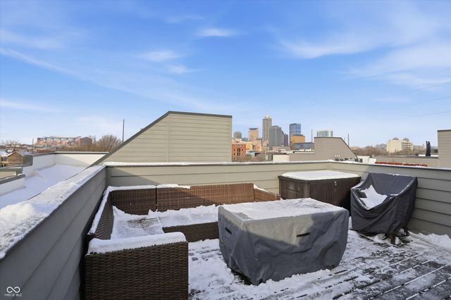 737 Switchyard Place, Indianapolis, IN 46202