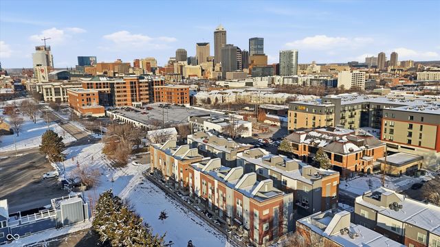 737 Switchyard Place, Indianapolis, IN 46202