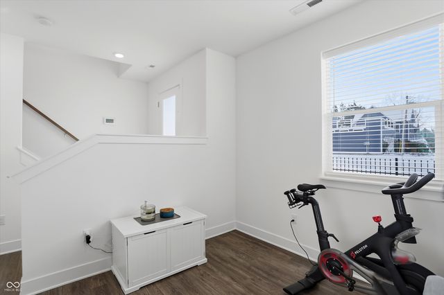 737 Switchyard Place, Indianapolis, IN 46202