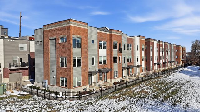 737 Switchyard Place, Indianapolis, IN 46202