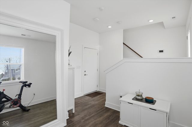 737 Switchyard Place, Indianapolis, IN 46202