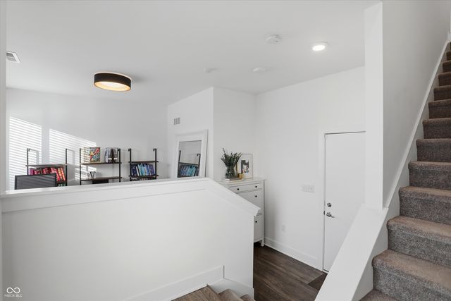 737 Switchyard Place, Indianapolis, IN 46202