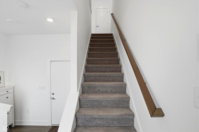 737 Switchyard Place, Indianapolis, IN 46202