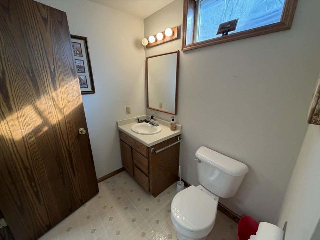 202 Lake STREET, Cascade, WI 53011