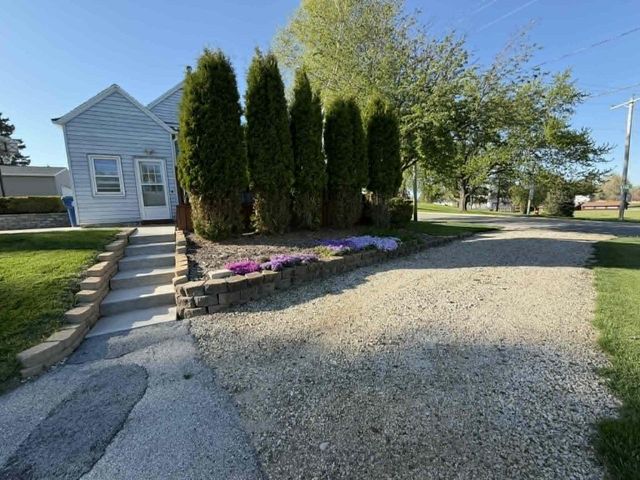 202 Lake STREET, Cascade, WI 53011