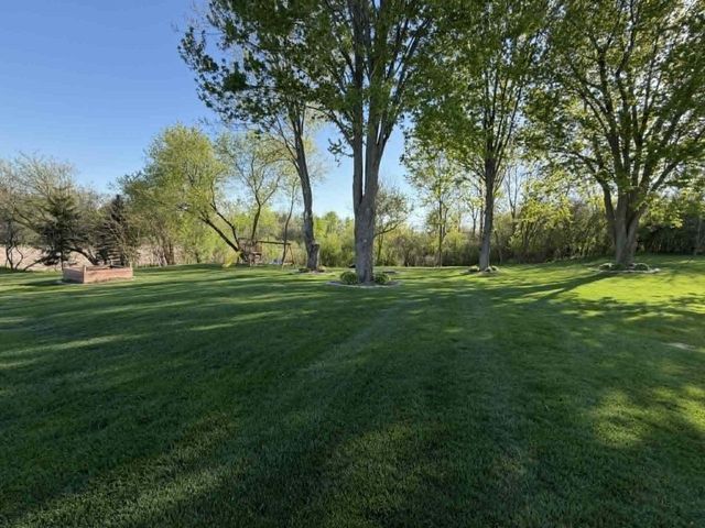 202 Lake STREET, Cascade, WI 53011