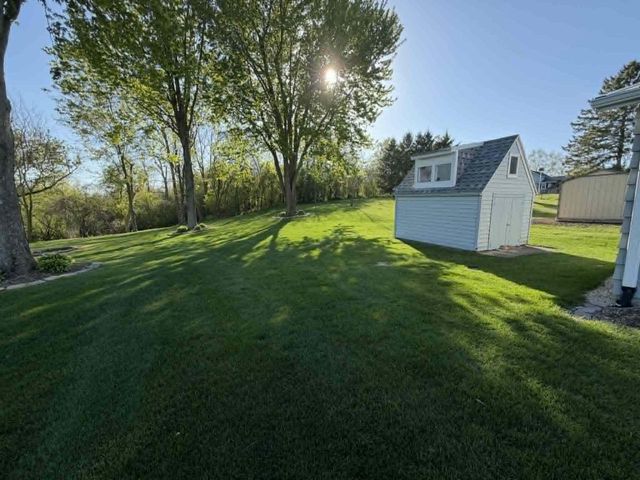 202 Lake STREET, Cascade, WI 53011
