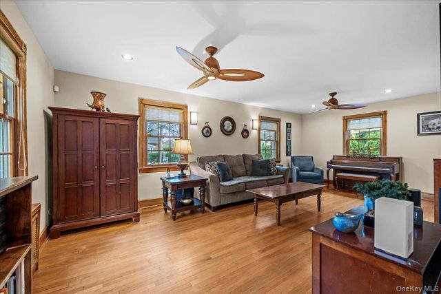 3318 Polo Place, Bronx, NY 10465