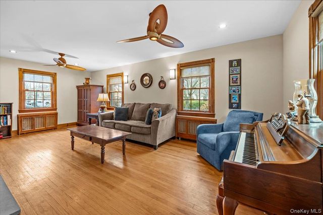 3318 Polo Place, Bronx, NY 10465